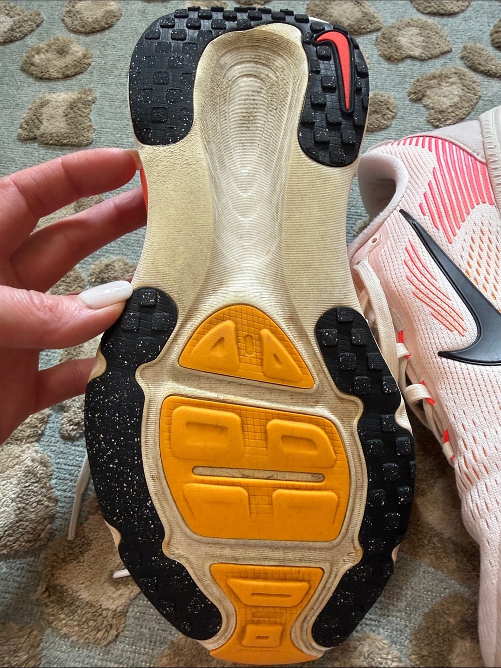 Women’s Nike Vomero 18 Running Shoe | Size 9.5 👟 - Picture 11 of 13